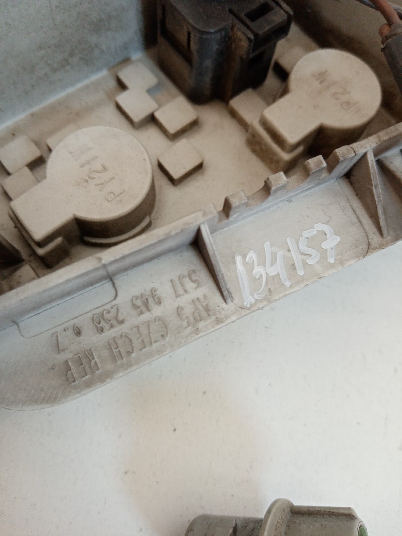 Suporte lâmpadas trás direito SKODA ROOMSTER (5J) | 06 - 15 Imagem-4