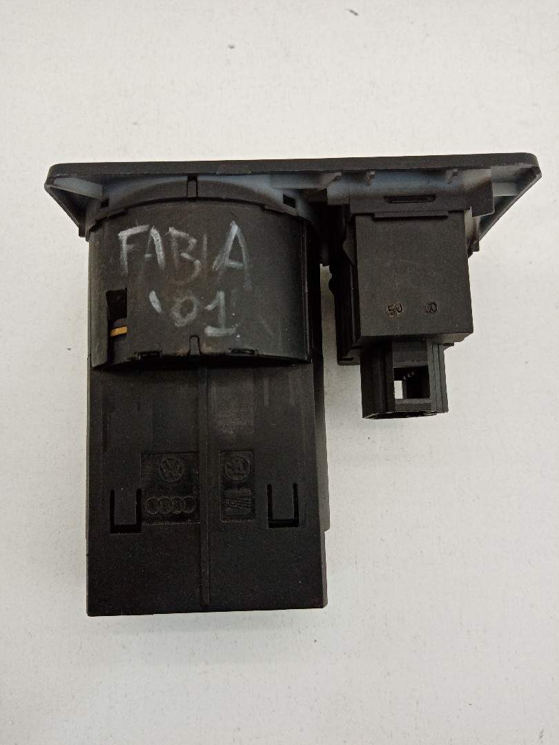 Comutador luzes SKODA FABIA I Combi (6Y5) | 00 - 07 Imagem-1