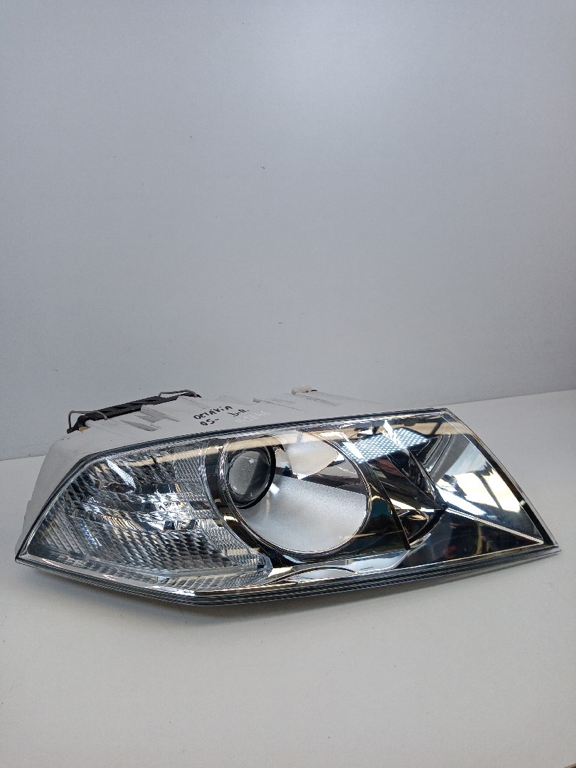 Otica direita SKODA OCTAVIA II (1Z3) | 04 - 13 Imagem-1