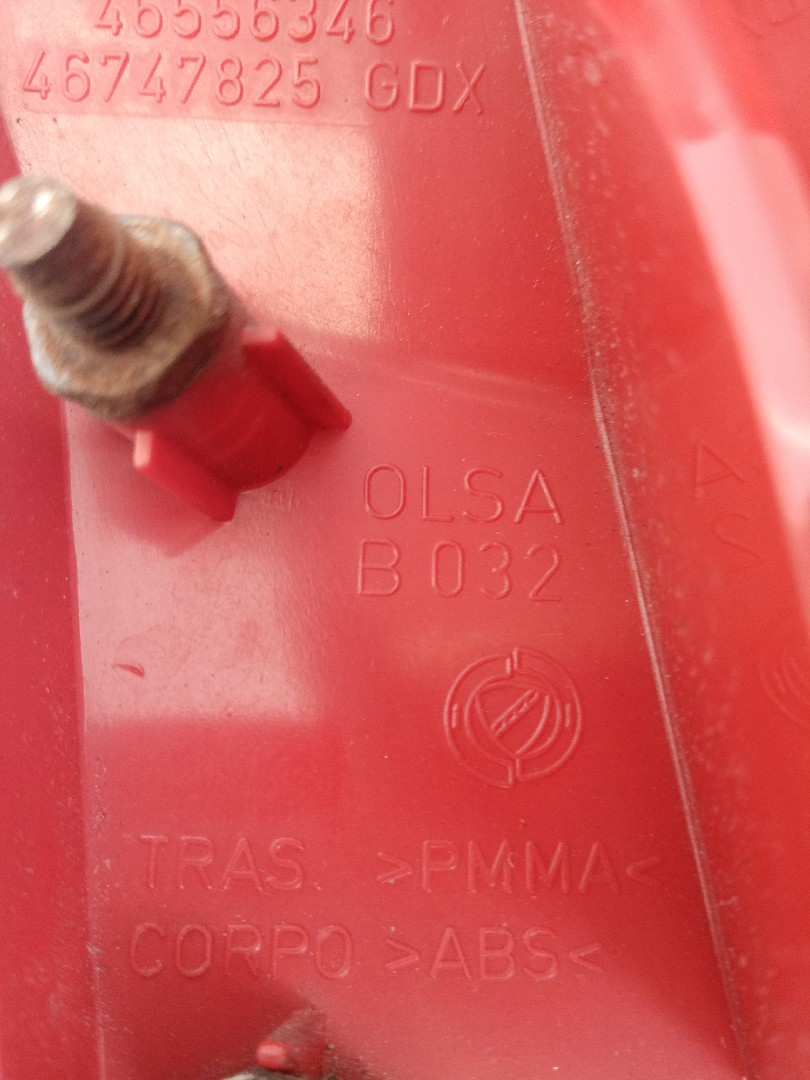 Farolim tras mala direito ALFA ROMEO 147 (937_) | 00 - 10 Imagem-8