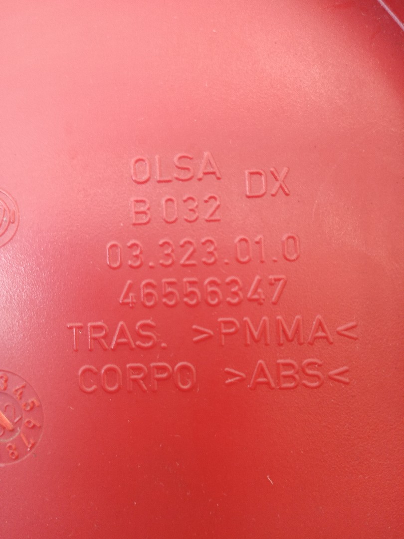 Farolim tras painel direito ALFA ROMEO 147 (937_) | 00 - 10 Imagem-6