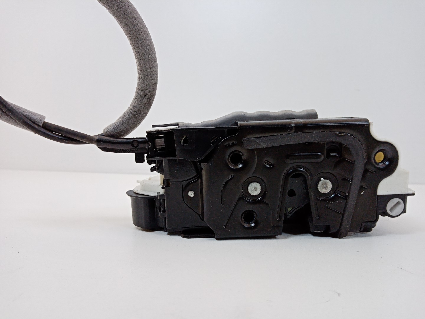 Fecho porta tras esquerdo SKODA RAPID Spaceback (NH1) | 12 -  Imagem-4