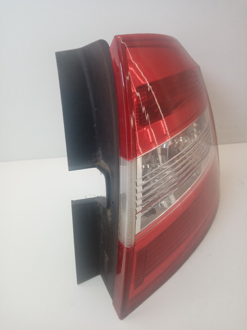 Right Tail Light  SKODA RAPID Spaceback (NH1) | 12 -  Imagem-1
