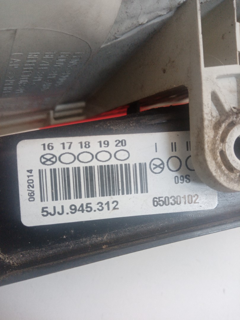 Right Tail Light  SKODA RAPID Spaceback (NH1) | 12 -  Imagem-5