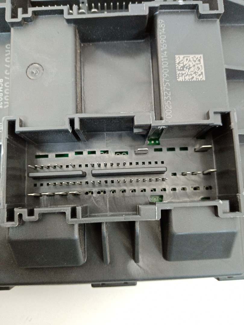 Módulo / relé SKODA RAPID Spaceback (NH1) | 12 -  Imagem-2