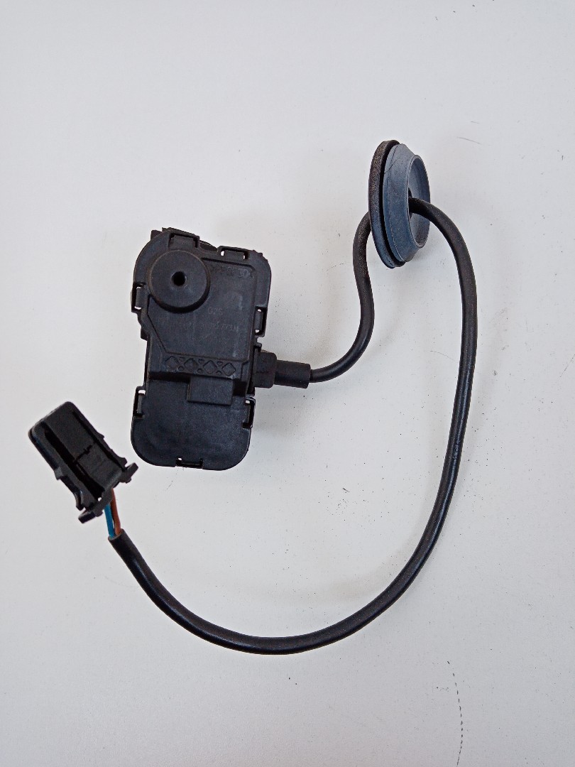 Pistola raquete combustivel SKODA RAPID Spaceback (NH1) | 12 -  Imagem-1