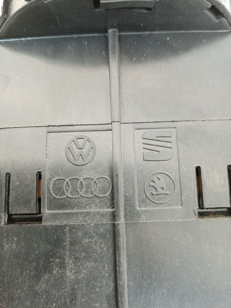 Comutador luzes SKODA RAPID Spaceback (NH1) | 12 -  Imagem-9