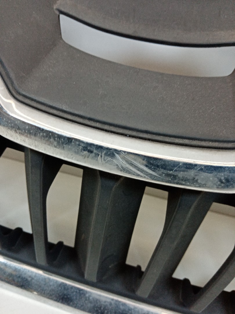 Grelha da Frente SKODA RAPID Spaceback (NH1) | 12 -  Imagem-1