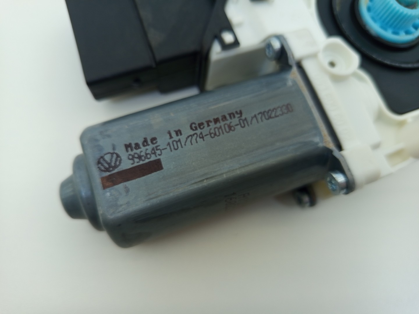 Motor elevador tras esquerdo SKODA OCTAVIA II Combi (1Z5) | 04 - 13 Imagem-2