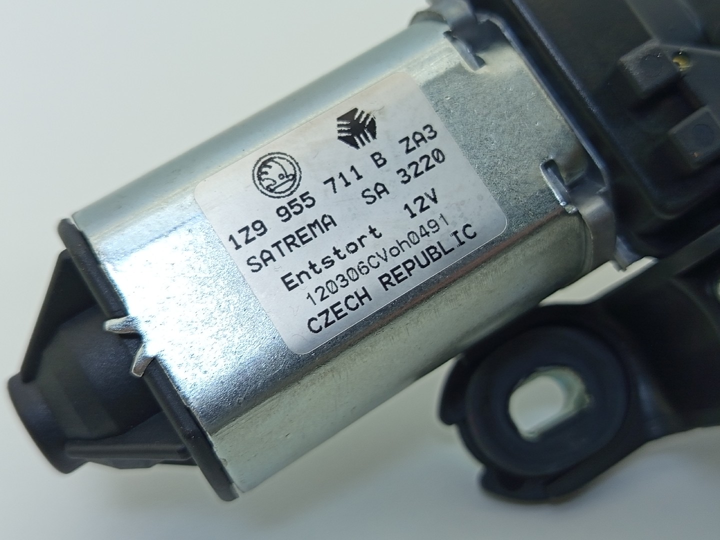 Motor limpa vidros trás SKODA OCTAVIA II Combi (1Z5) | 04 - 13 Imagem-1