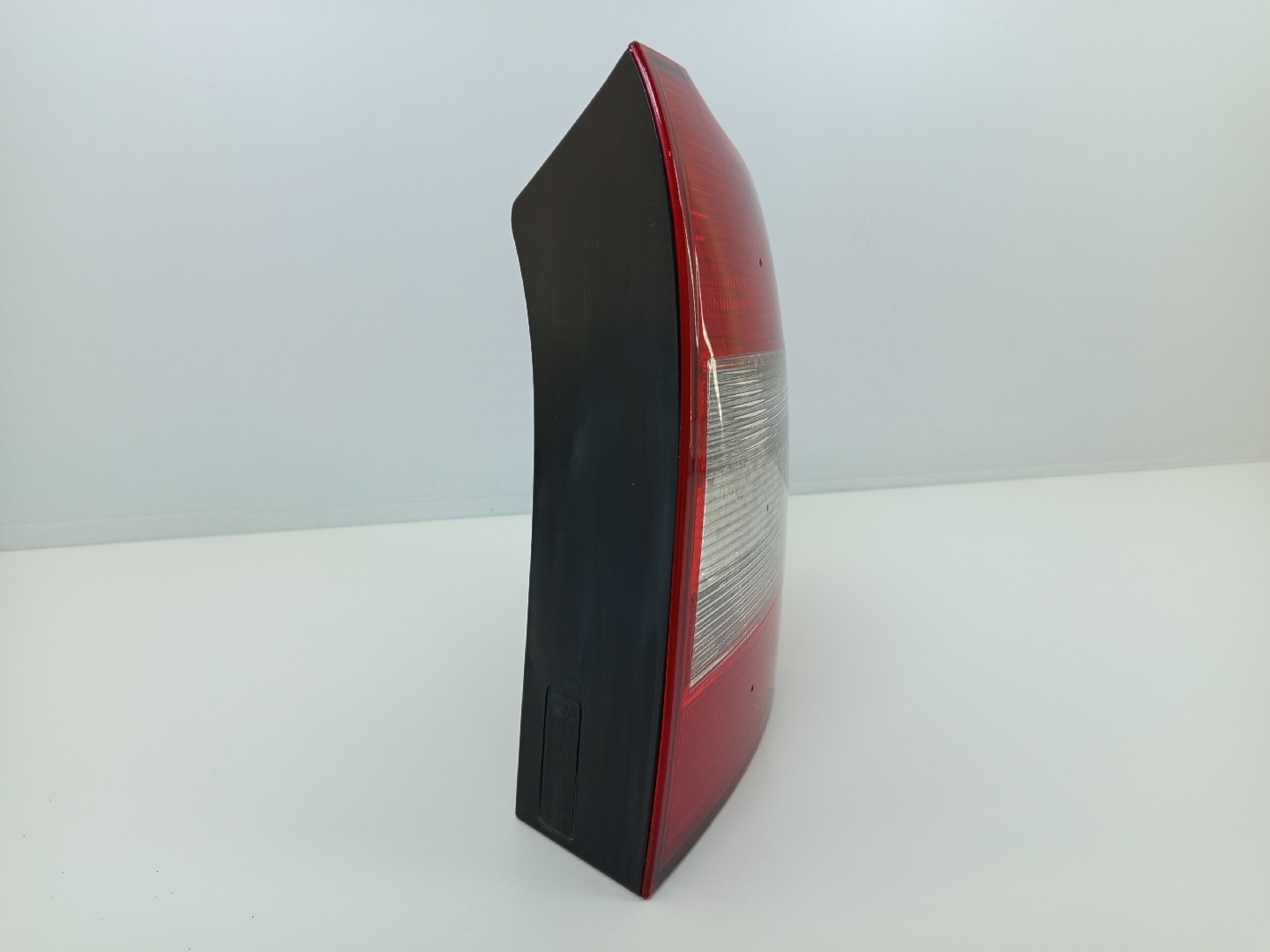 Farolim tras painel direito SKODA OCTAVIA II Combi (1Z5) | 04 - 13 Imagem-1