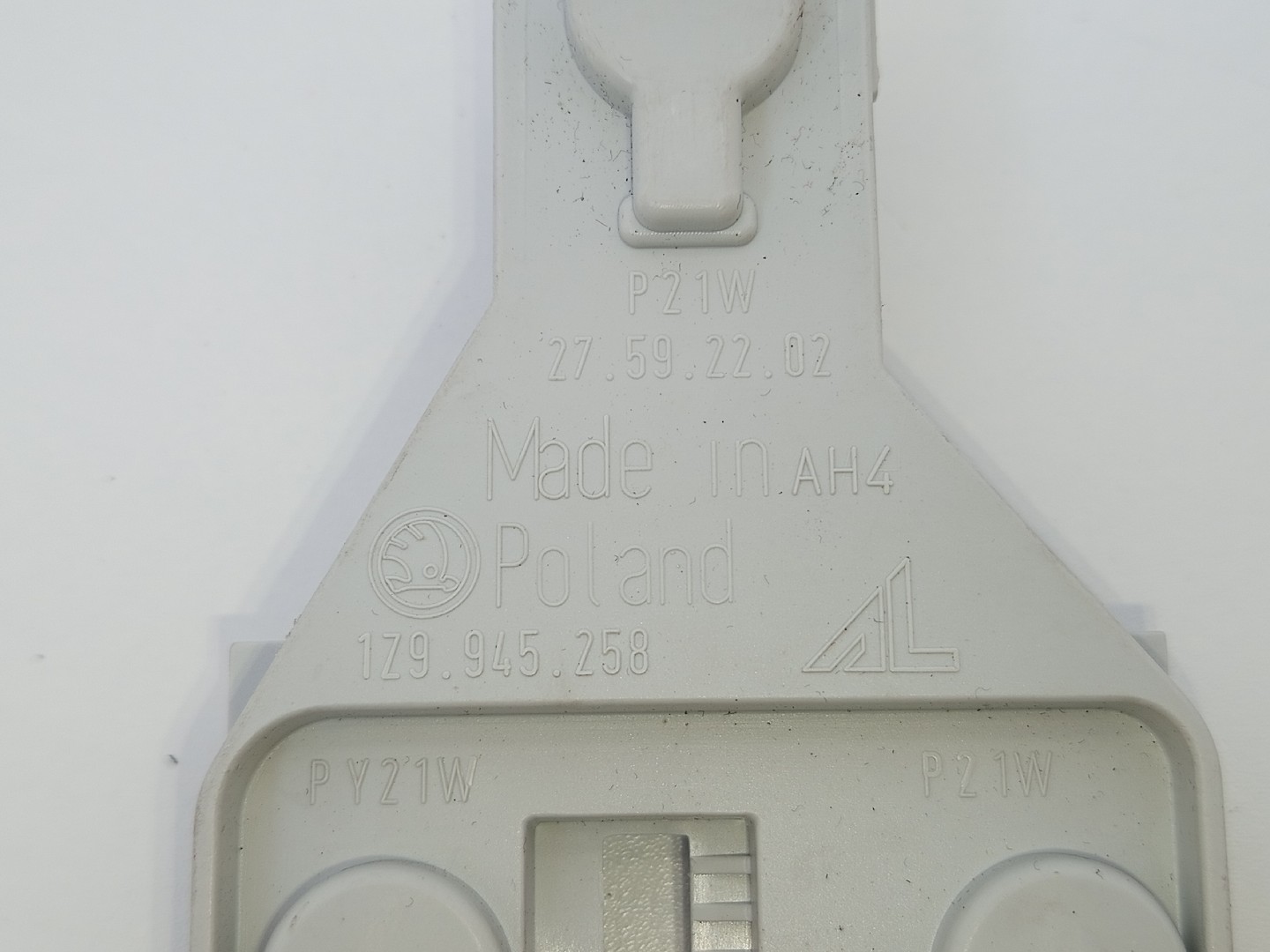 Suporte lâmpadas trás esquerdo SKODA OCTAVIA II Combi (1Z5) | 04 - 13 Imagem-3