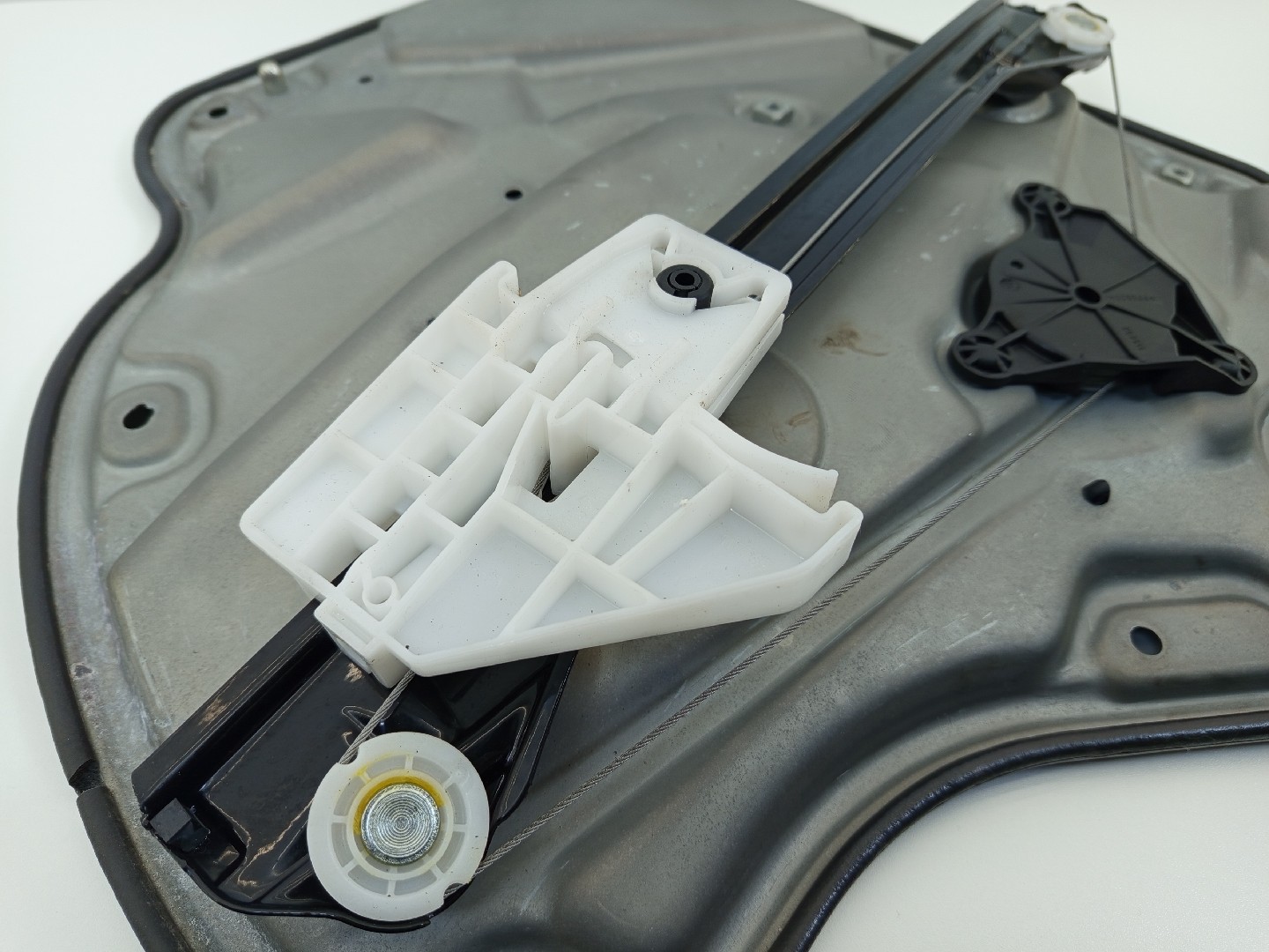 Elevador vidro trás direito SKODA OCTAVIA II Combi (1Z5) | 04 - 13 Imagem-1