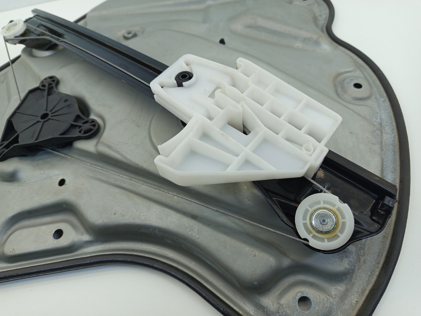 Elevador vidro trás esquerdo SKODA OCTAVIA II Combi (1Z5) | 04 - 13 Imagem-2