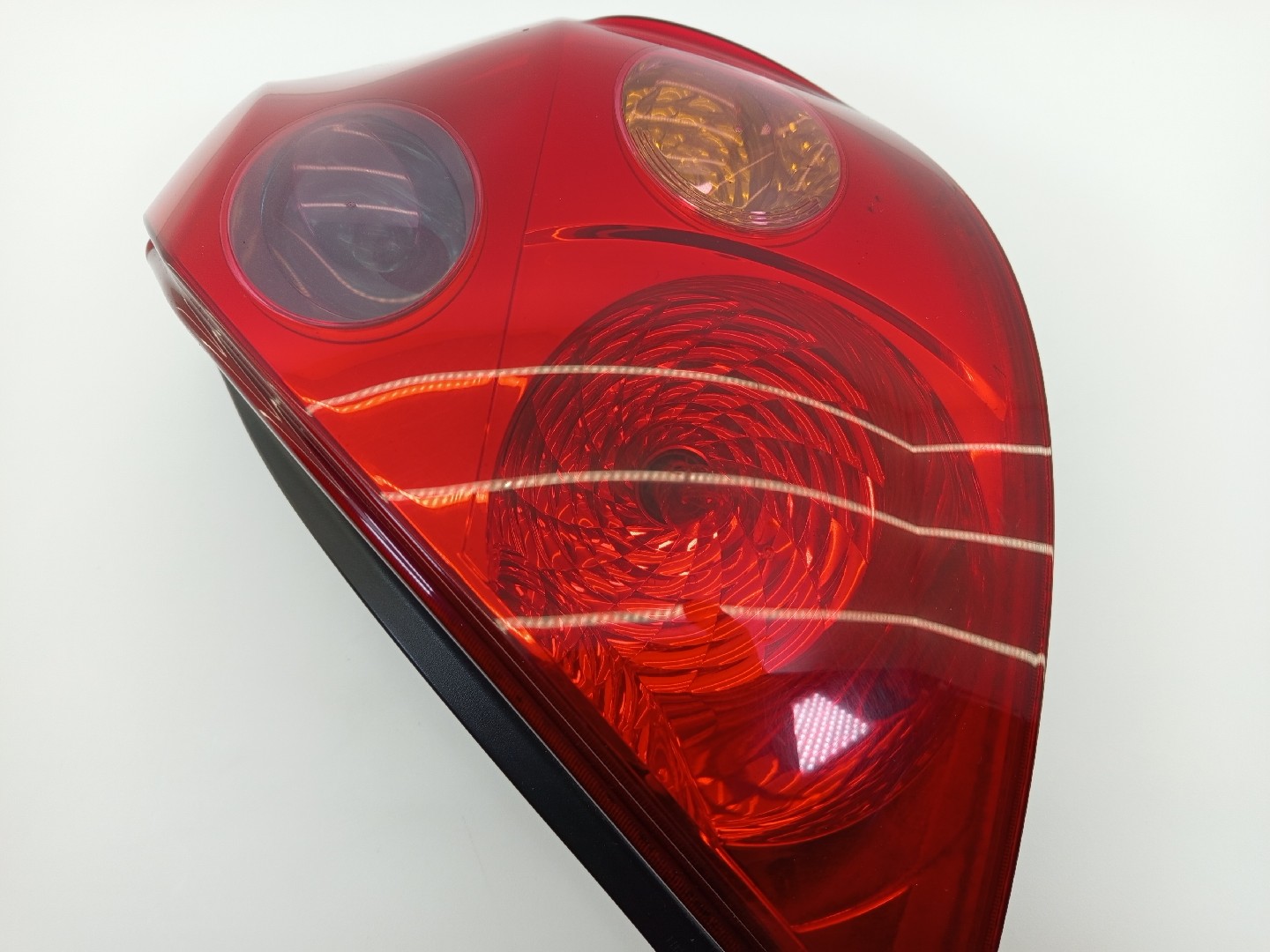 Farolim tras painel direito KIA CEED Hatchback (ED) | 06 - 12 Imagem-3