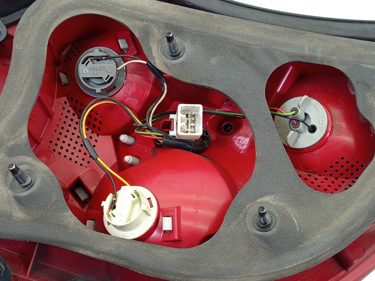 Farolim tras painel direito KIA CEED Hatchback (ED) | 06 - 12 Imagem-5