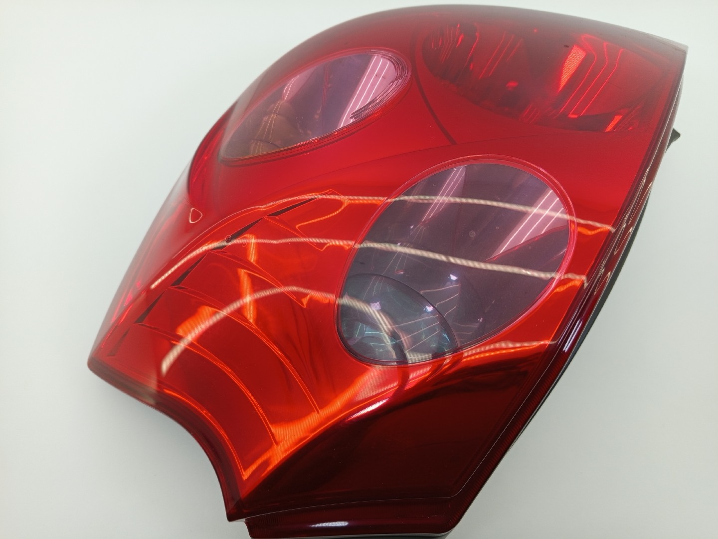 Farolim tras painel direito KIA CEED Hatchback (ED) | 06 - 12 Imagem-2