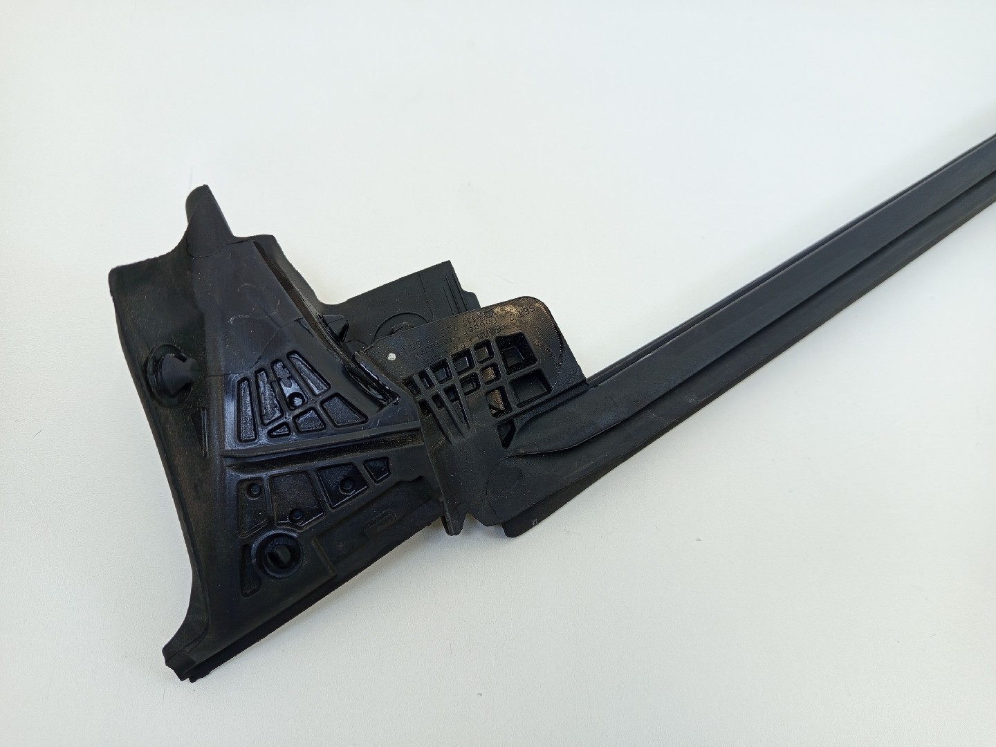 Raspador vidro porta frente esquerda MERCEDES-BENZ CLA Coupé (C117) | 13 - 19 Imagem-2