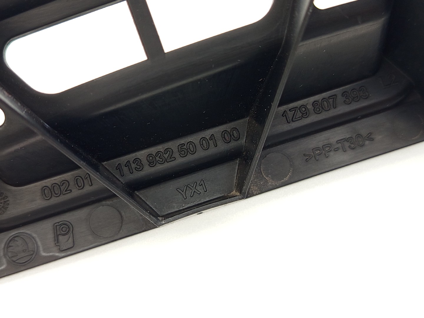 Guia para choques SKODA OCTAVIA II Combi (1Z5) | 04 - 13 Imagem-4