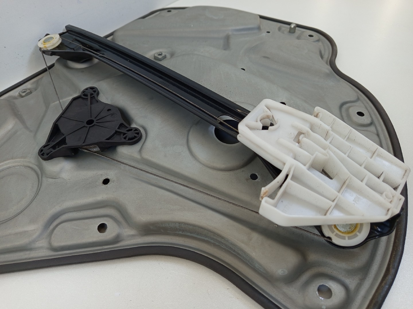 Elevador vidro trás direito SKODA OCTAVIA II Combi (1Z5) | 04 - 13 Imagem-1