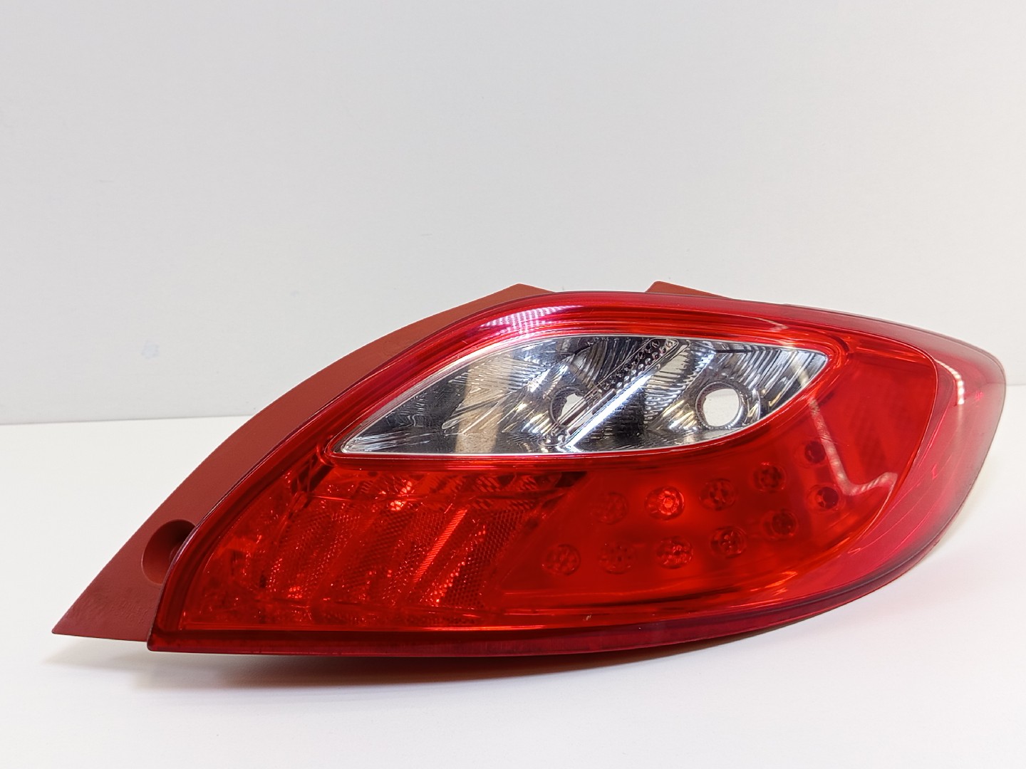 Farolim tras painel direito MAZDA 2 (DE_, DH_) | 07 - 15 Imagem-1