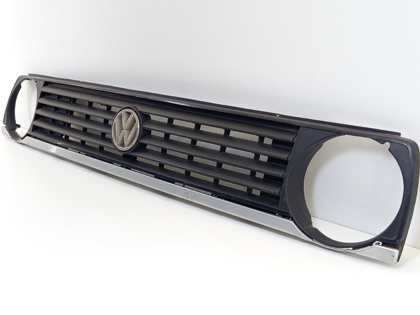 Grelha da Frente VOLKSWAGEN GOLF II (19E, 1G1) | 83 - 92 Imagem-2