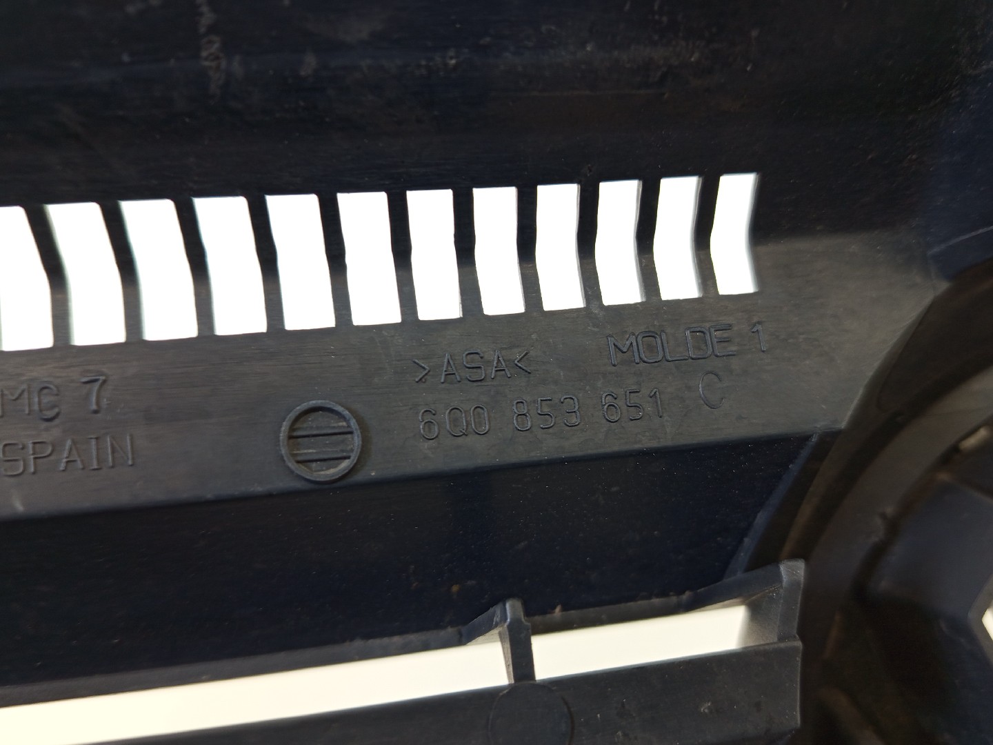 Grelha da Frente VOLKSWAGEN POLO (9N_) | 01 - 14 Imagem-5