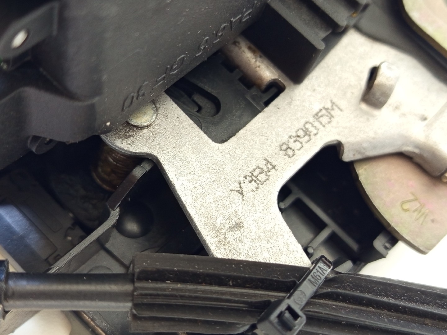 Fecho porta tras esquerdo SKODA SUPERB I (3U4) | 01 - 08 Imagem-7