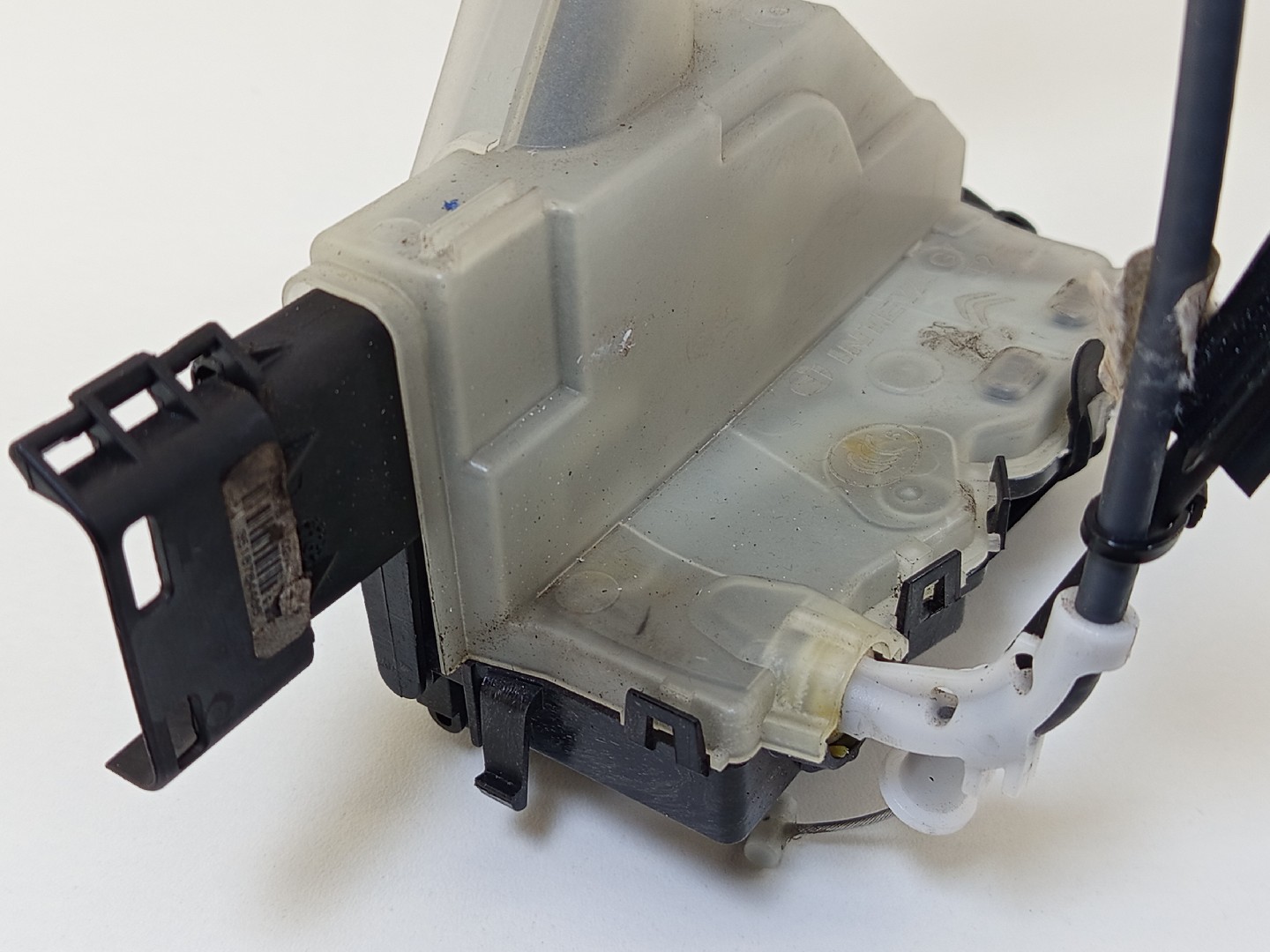 Fecho porta tras esquerdo CITROEN C3 AIRCROSS II (2R_, 2C_) | 17 -  Imagem-1