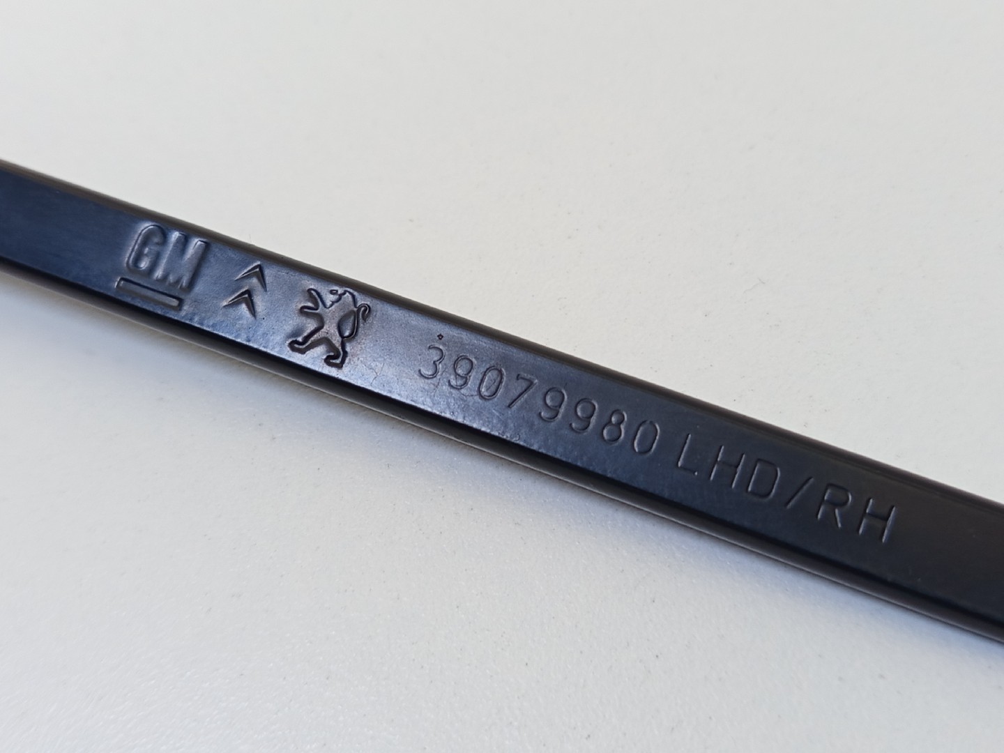 Haste escova frente direita CITROEN C3 AIRCROSS II (2R_, 2C_) | 17 -  Imagem-5