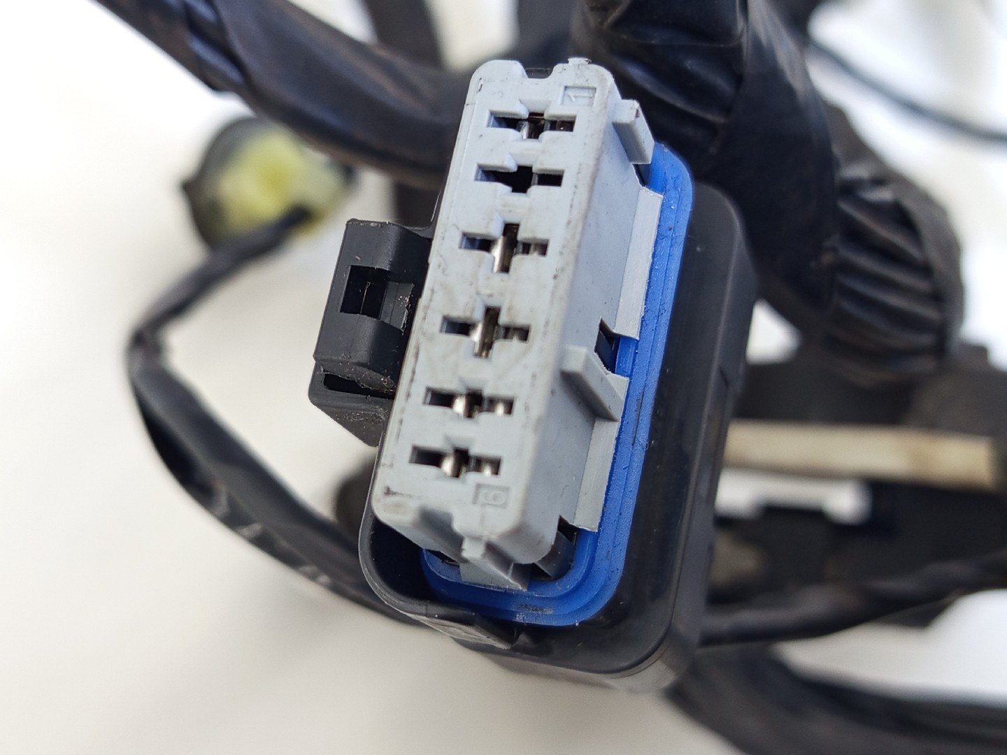 Instalação eletrica porta frente esquerda CITROEN C3 AIRCROSS II (2R_, 2C_) | 17 -  Imagem-4