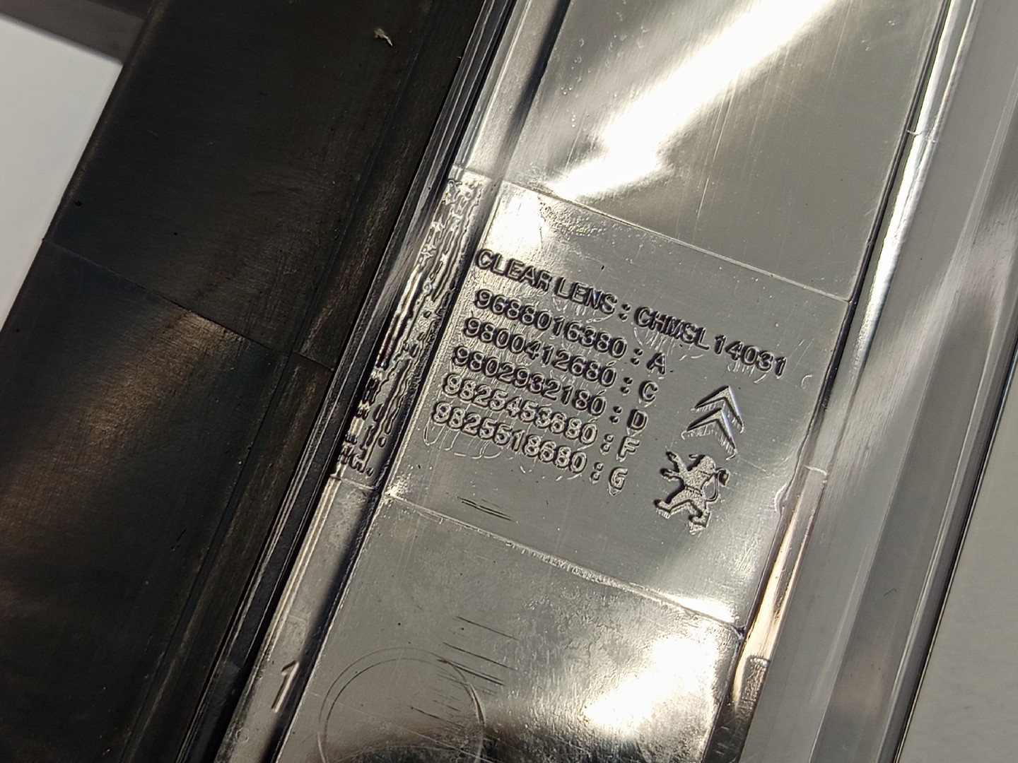 3.º stop CITROEN C3 AIRCROSS II (2R_, 2C_) | 17 -  Imagem-4