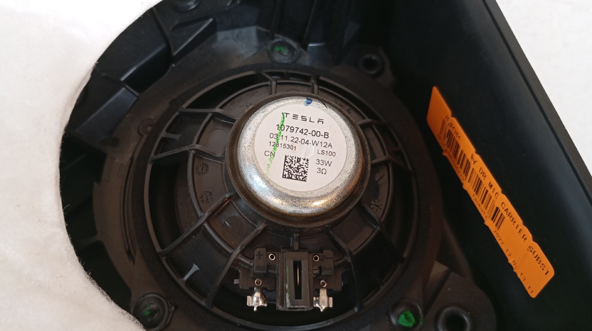 Quartela / Forra Porta Traseira Direita TESLA MODEL Y (5YJY) Imagem-8