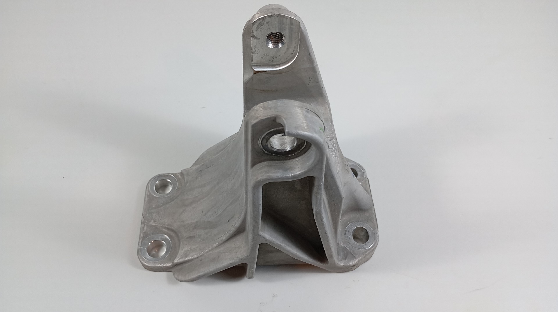 Apoio da Caixa NISSAN LEAF (ZE1_) | 17 -  Imagem-4