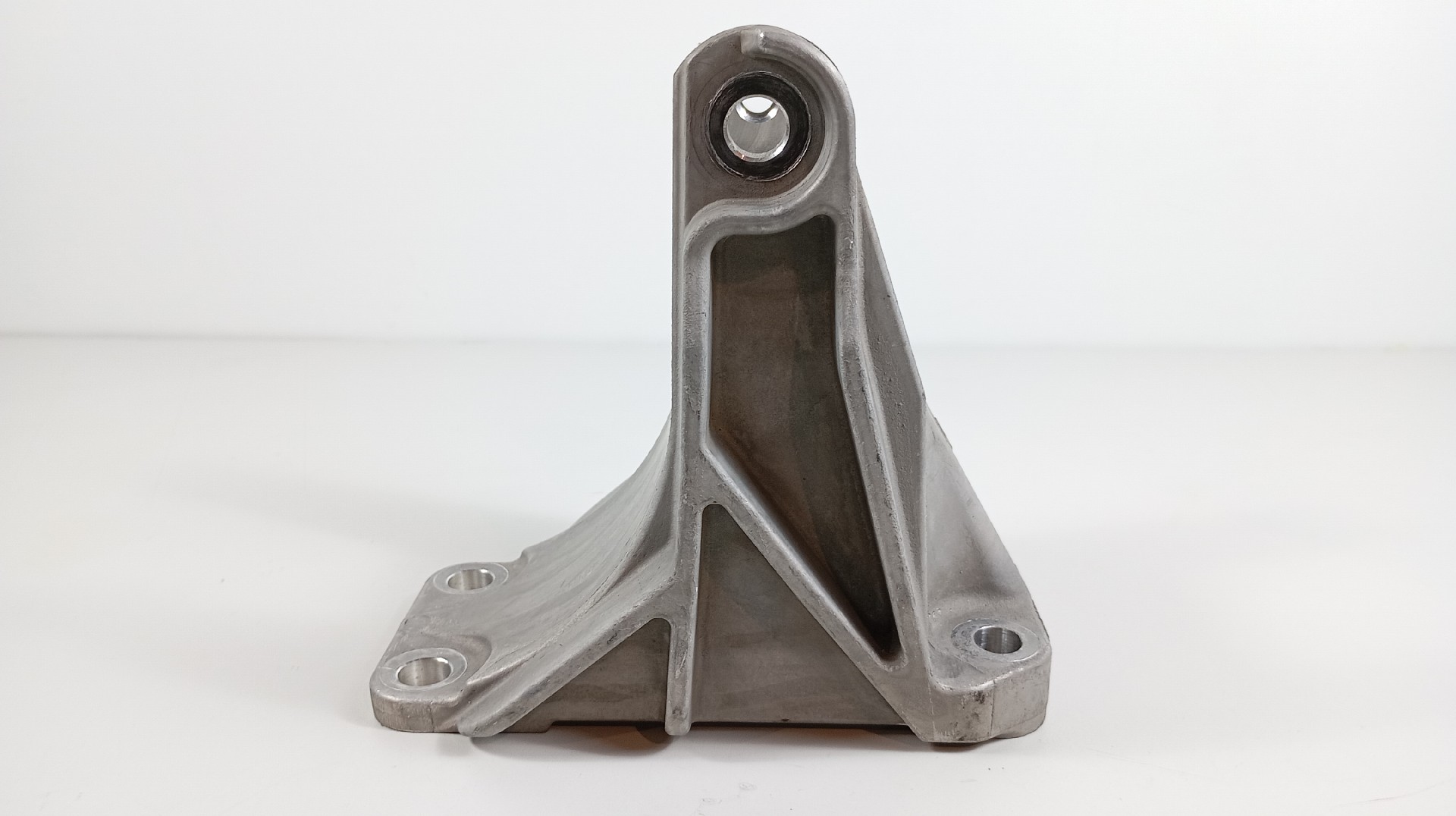 Apoio da Caixa NISSAN LEAF (ZE1_) | 17 -  Imagem-5