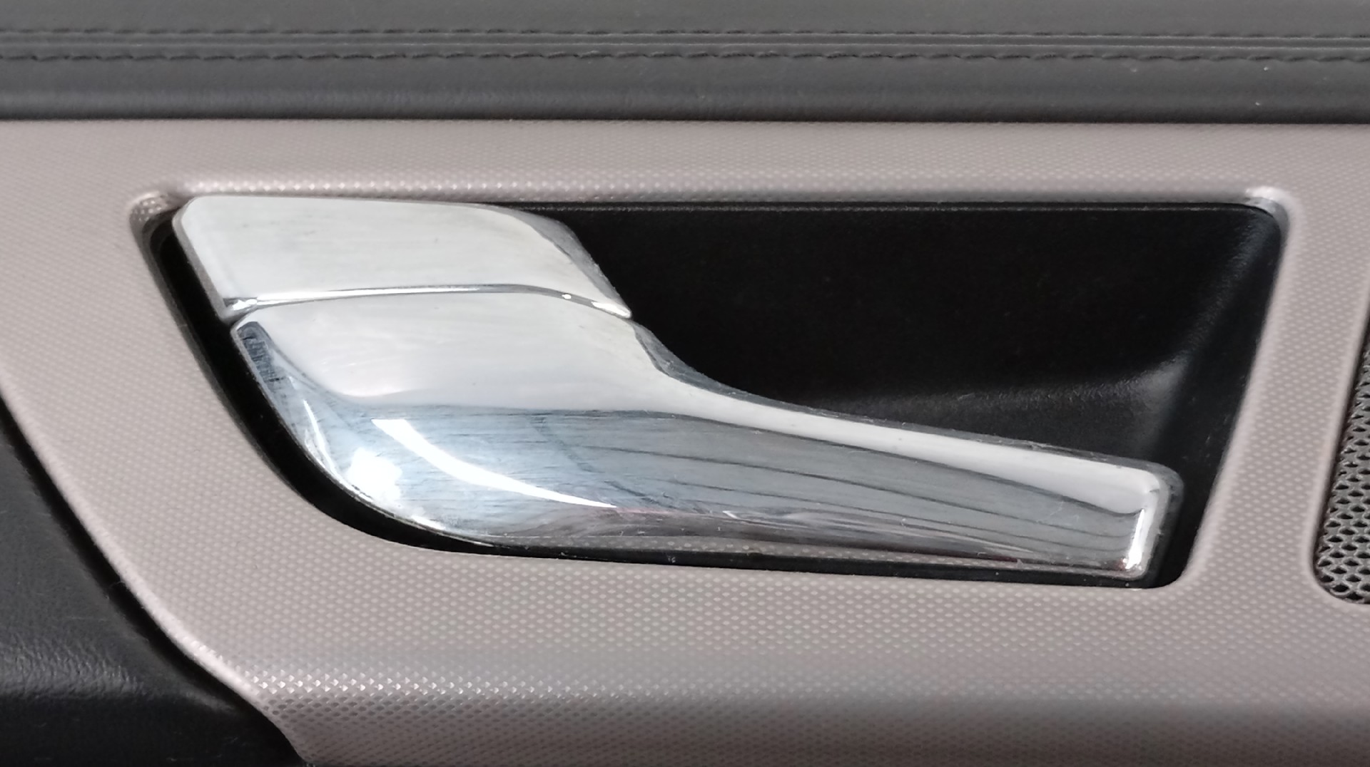 Quartela / Forra Porta Traseira Esquerda JAGUAR XF (X250) | 08 - 15 Imagem-1