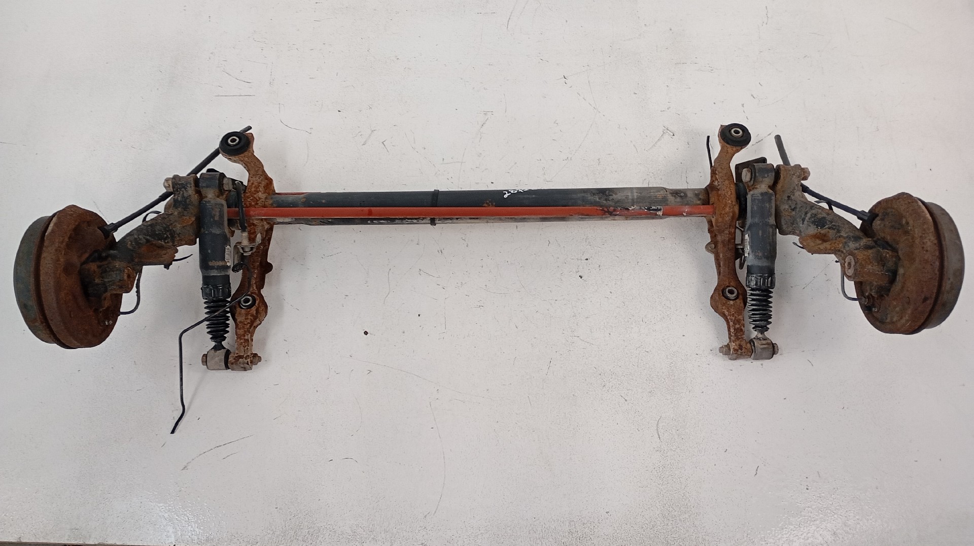 Eixo Traseiro PEUGEOT 106