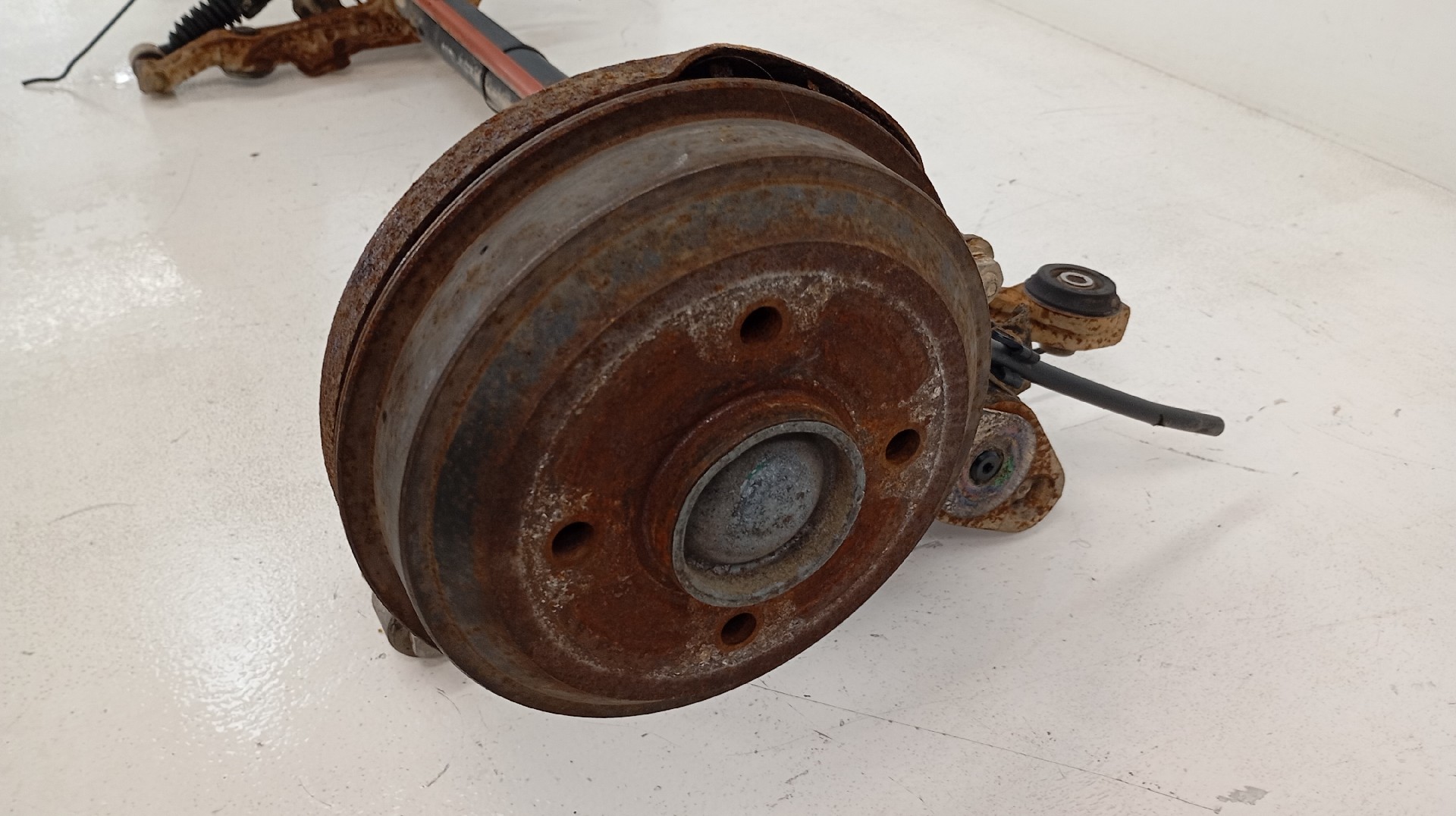 Eixo Traseiro PEUGEOT 106 Imagem-5