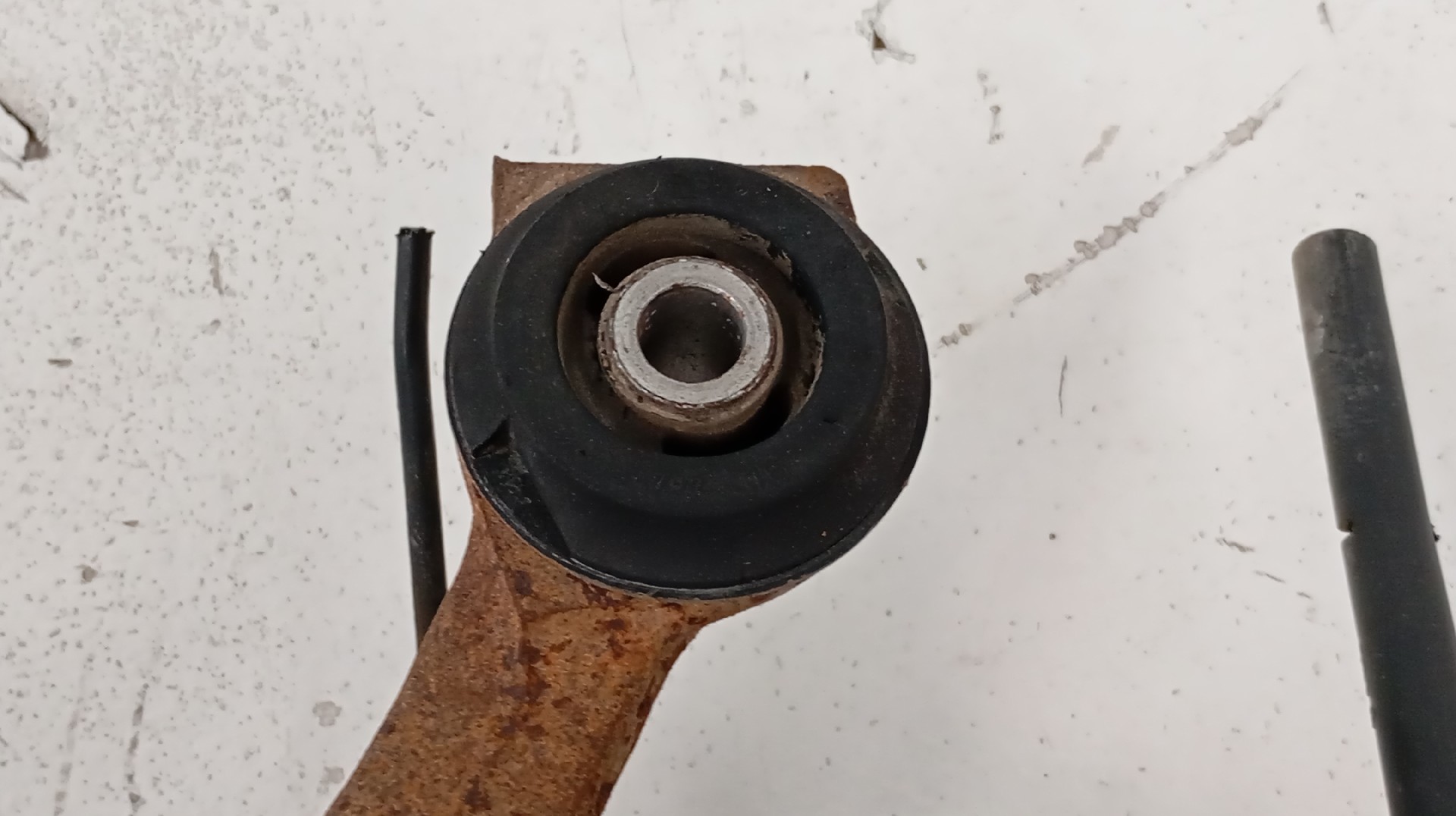 Eixo Traseiro PEUGEOT 106 Imagem-6