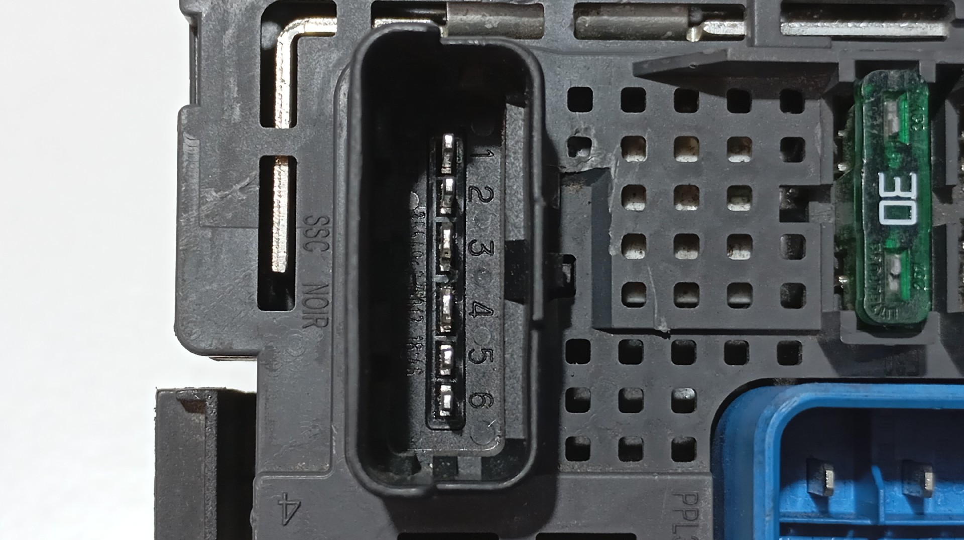 Caixa de Fusíveis PEUGEOT 508 RXH Imagem-5