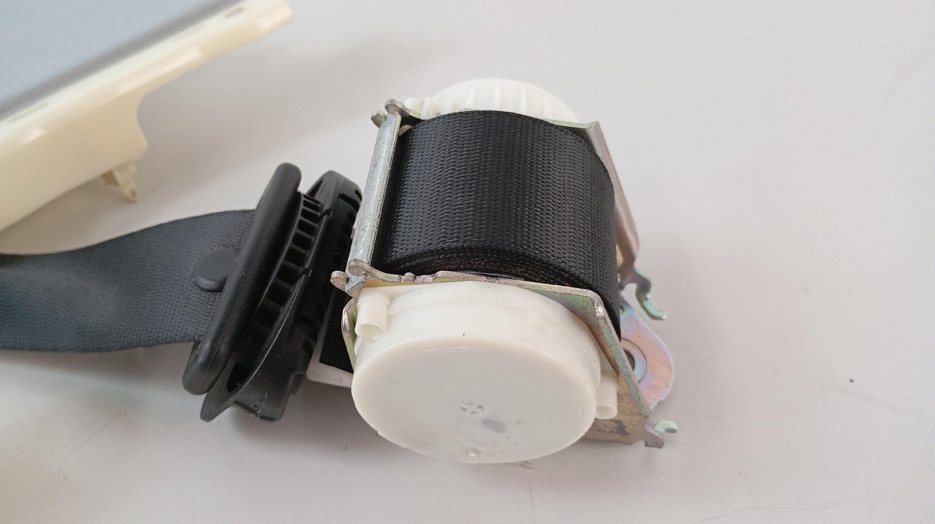 Pré-Tensor / Cinto Traseiro Esquerdo JAGUAR XF (X250) | 08 - 15 Imagem-1