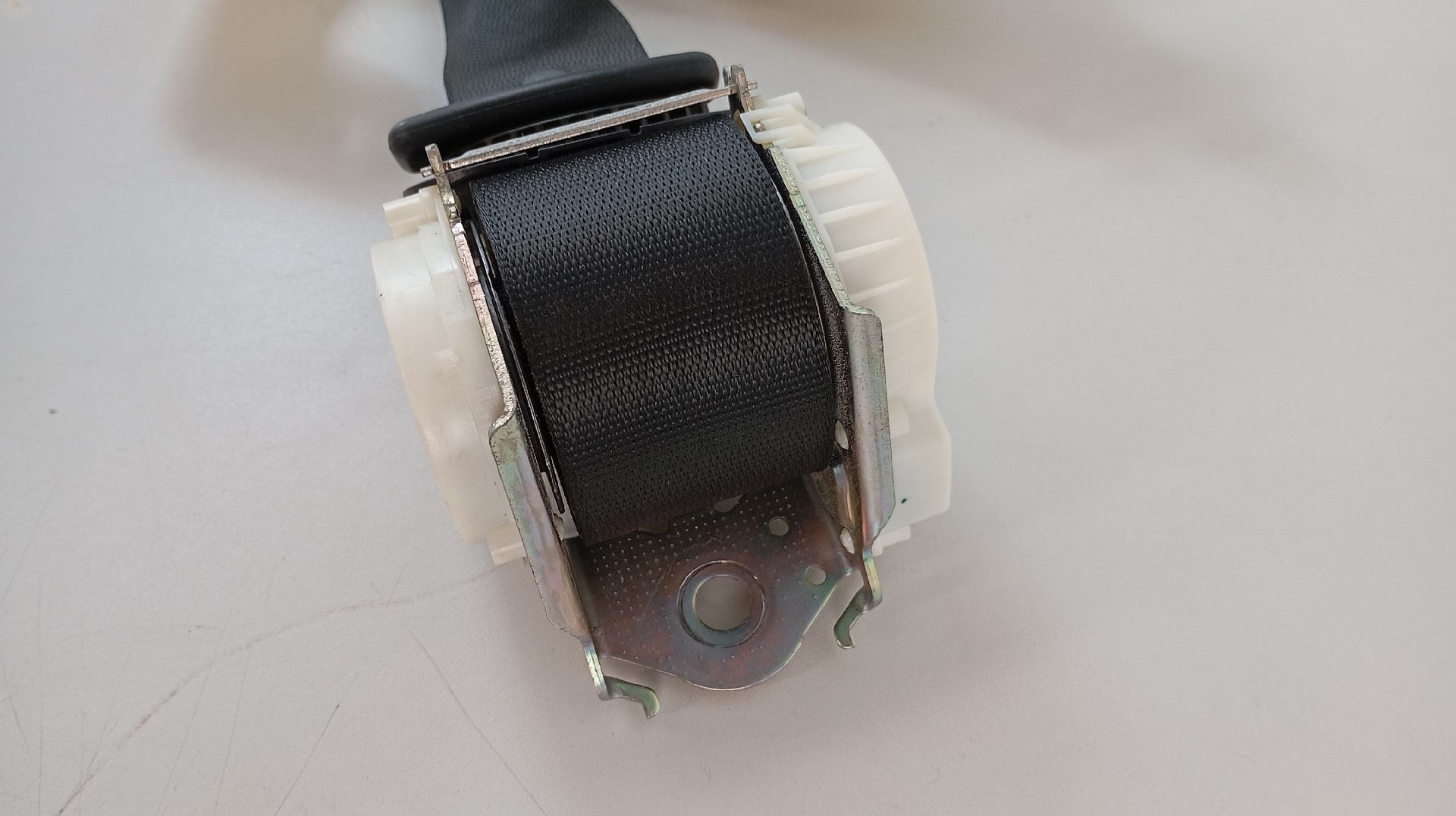 Pré-Tensor / Cinto Traseiro Esquerdo JAGUAR XF (X250) | 08 - 15 Imagem-2