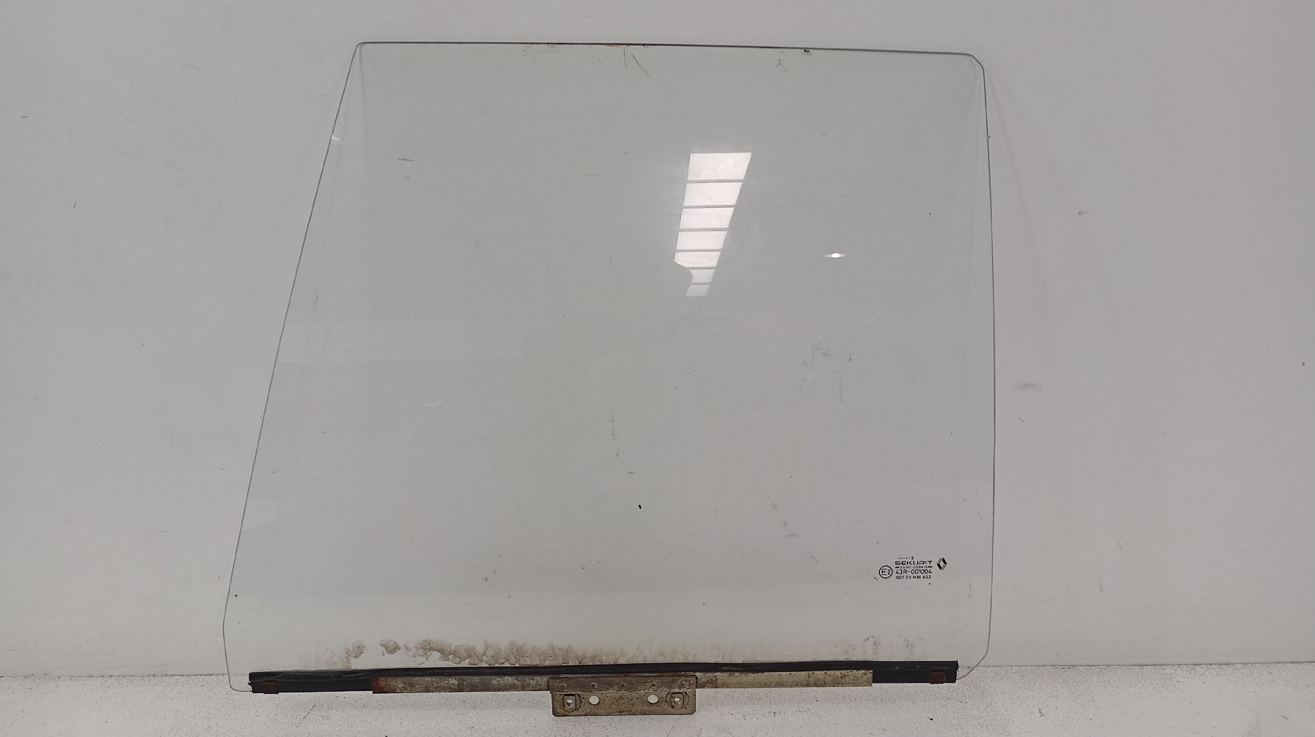 Vidro Porta Traseira Esquerda RENAULT 19 II Caixa (S53_) | 92 - 95