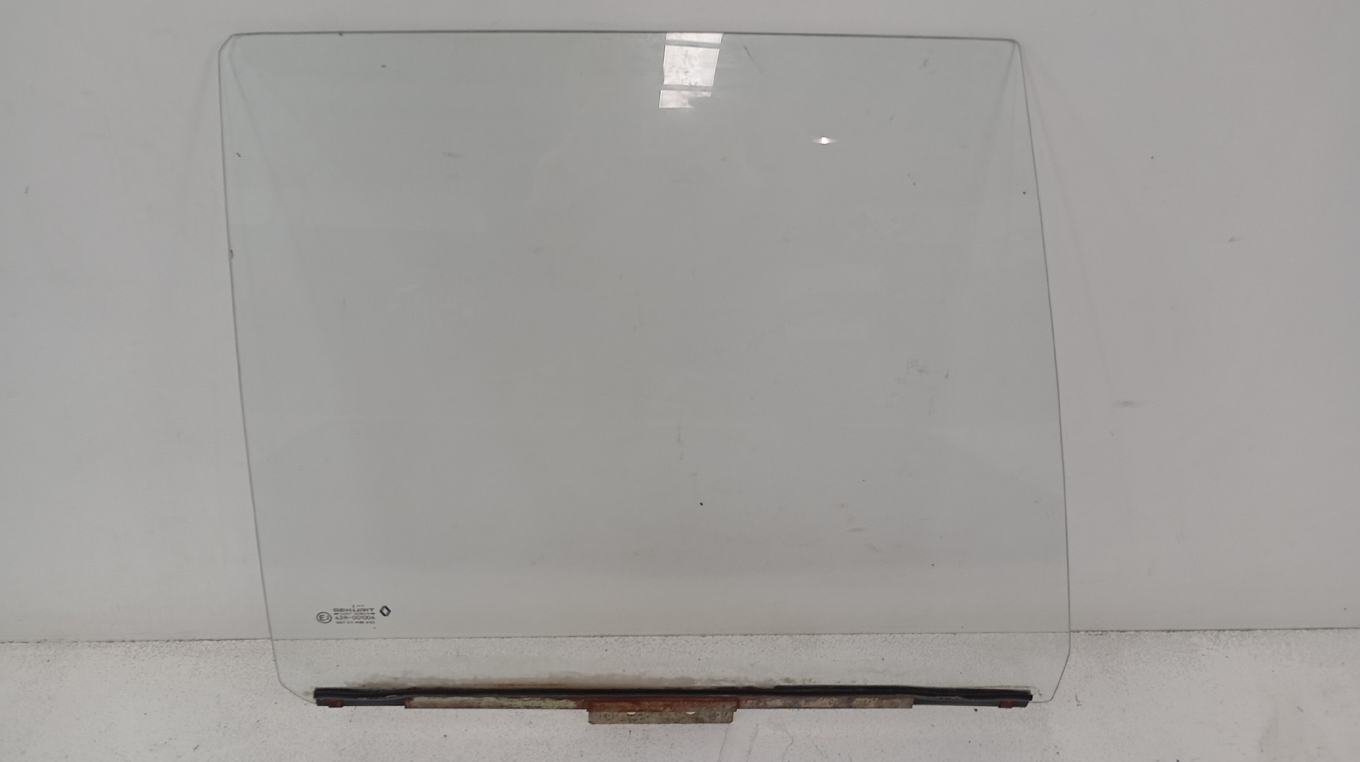 Vidro Porta Traseira Direita RENAULT 19 II Caixa (S53_) | 92 - 95