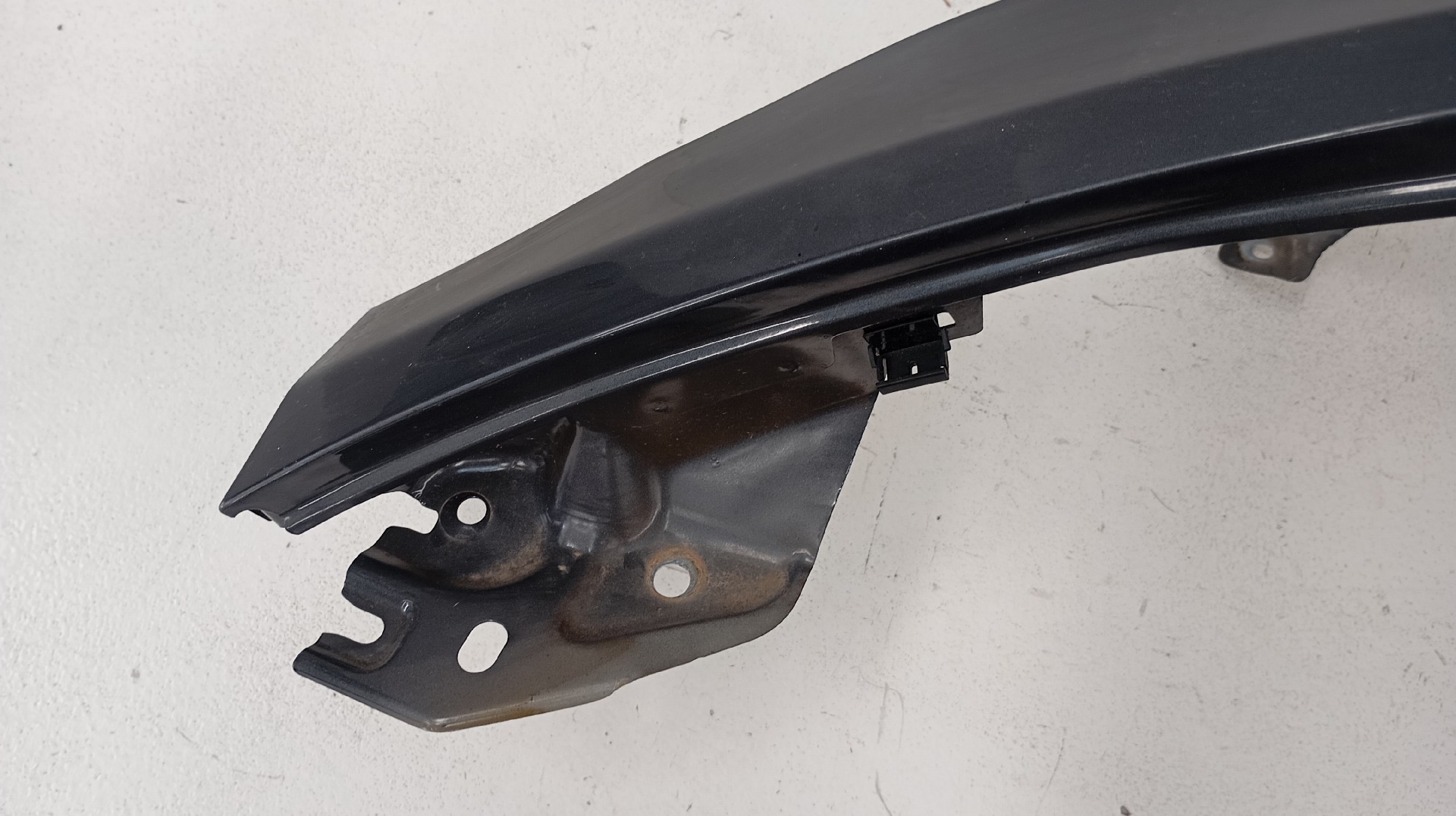 Guarda Lamas Frente Direito TESLA MODEL Y (5YJY) Imagem-4