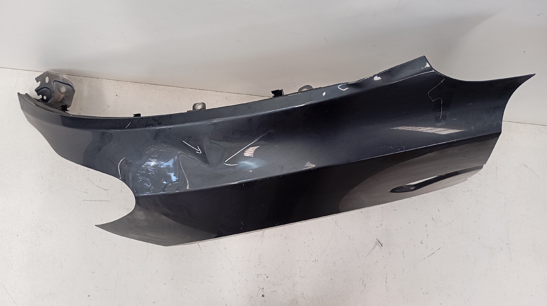 Guarda Lamas Frente Esquerdo TESLA MODEL Y (5YJY) Imagem-1