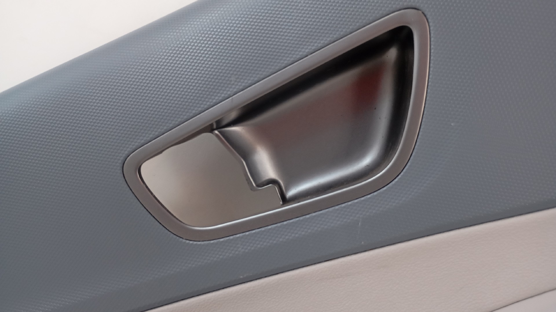 Quartela / Forra Porta Traseira Esquerda HYUNDAI KONA (OS) | 17 -  Imagem-1