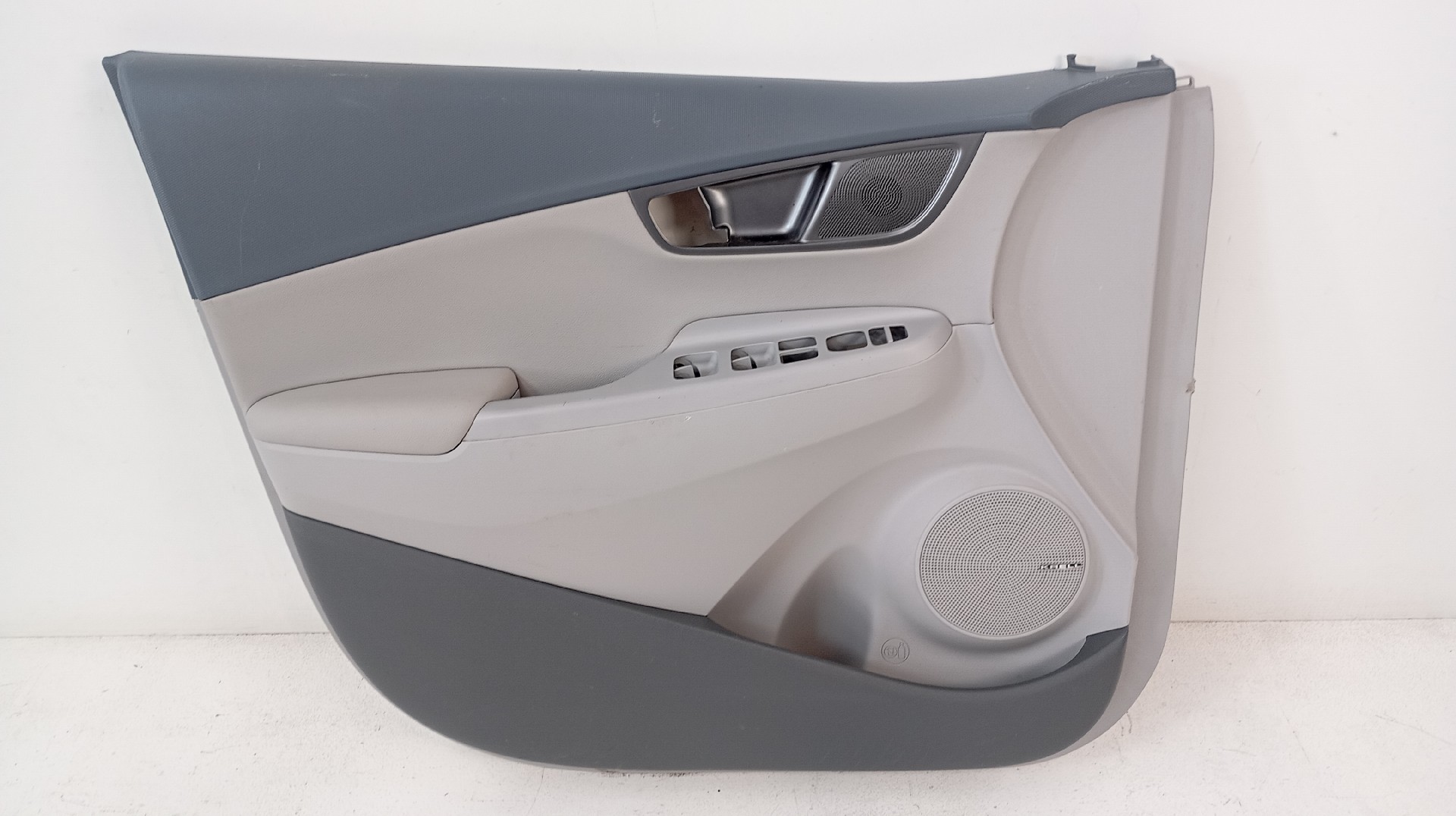 Quartela / Forra Porta Frente Esquerda HYUNDAI KONA (OS) | 17 - 