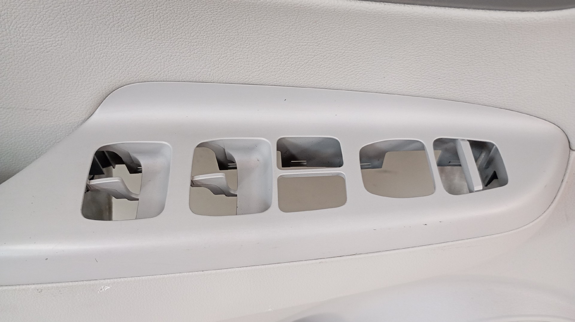 Quartela / Forra Porta Frente Esquerda HYUNDAI KONA (OS) | 17 -  Imagem-2