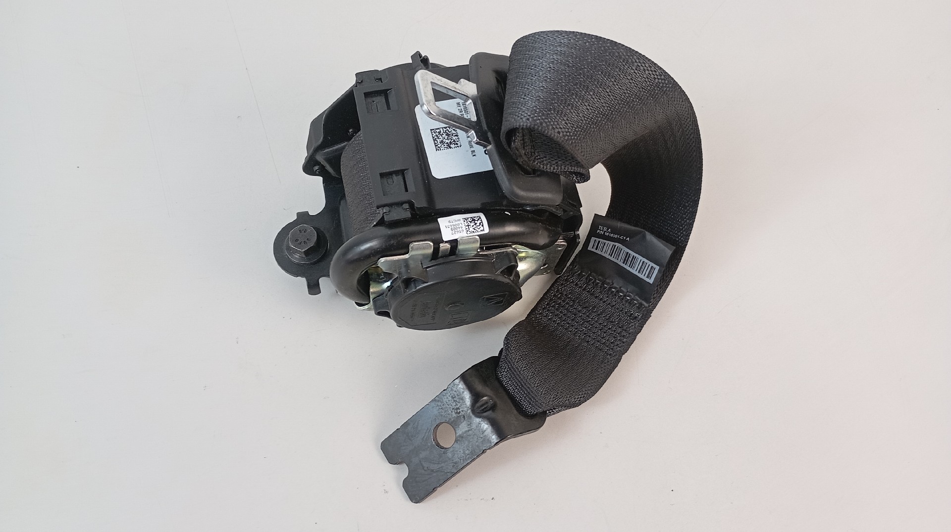 Pré-Tensor / Cinto Traseiro Esquerdo TESLA MODEL Y (5YJY)